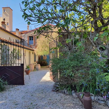Le Clos Des Pins Claira 外观 照片