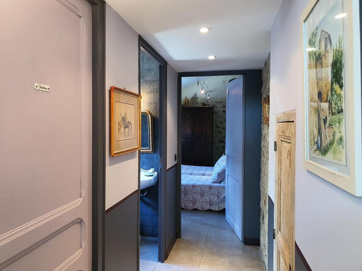 Le Clos Des Pins Claira 外观 照片