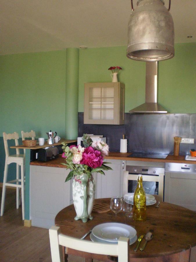 Le Clos Des Pins Claira 外观 照片